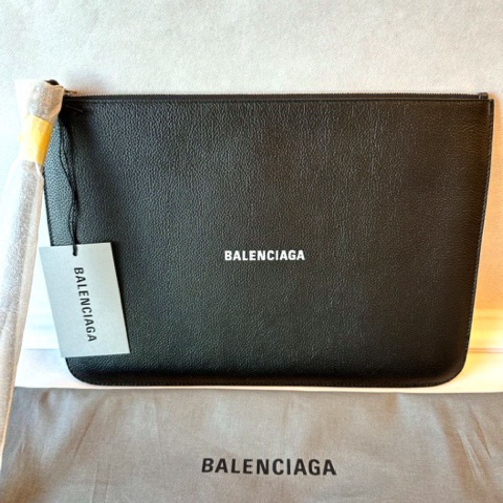 Brand New Balenciaga Zip Medium Pouch